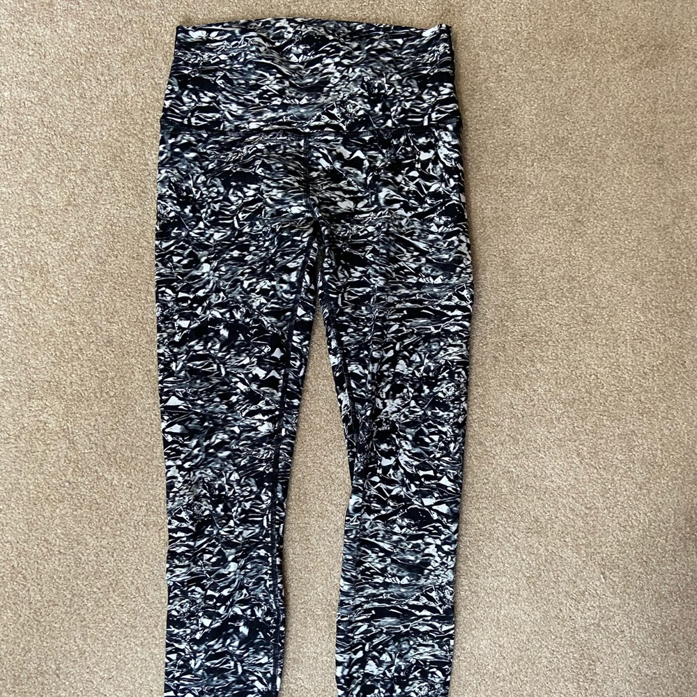 BRAND NEW lululemon leggings